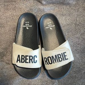Abercrombie Kids Sandals